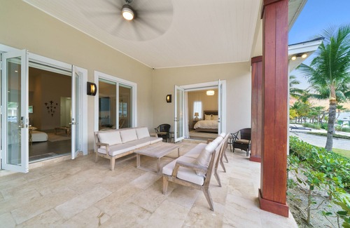 Alice Town Casa | Private Island House with dock, minutes from Hilton hotel and casino