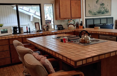 Granite Bay Casa | Private Lake, Farm Stay, 100 acres Granite Bay