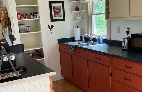 Weston Cabaña | Private Mountain Cottage