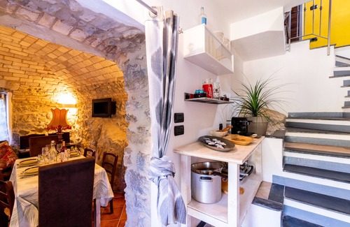 Bordighera Villa | "Casa Monet" con jardín, piscina, WIFI, aire acondicionado.