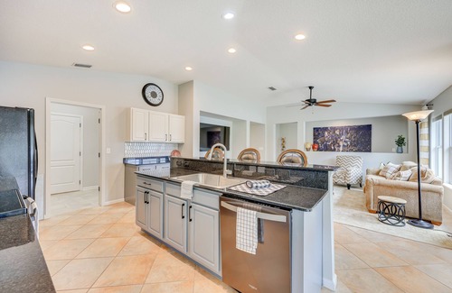 St. Johns Casa | Private Patio + Lake View: Fruit Cove Home