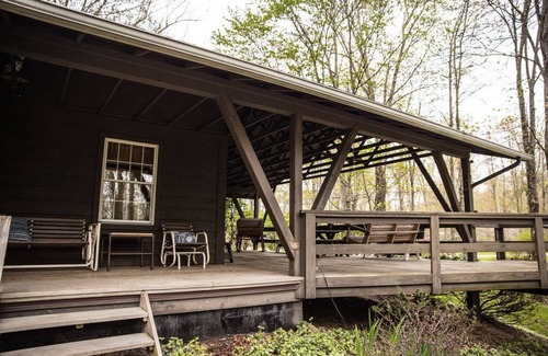 Killbuck Cabina | Private, peaceful, and secluded cabin in the woods - the perfect getaway!