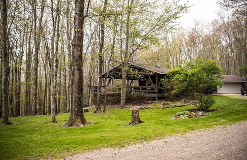 Killbuck Cabina | Private, peaceful, and secluded cabin in the woods - the perfect getaway!