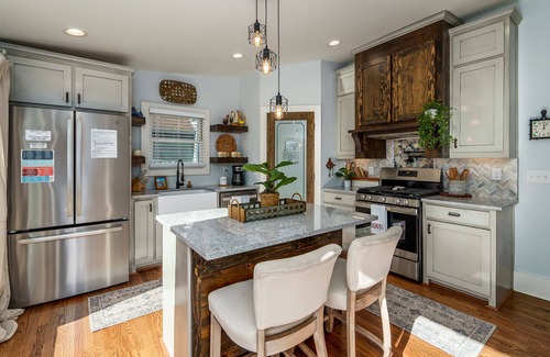 Monroe Casa | Private Pool & Hot-tub! Walk Downtown; Large Porch; King Beds; Spacious