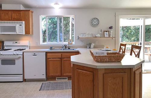 Willow Creek Casa | Private, Quiet, Willow Creek Retreat