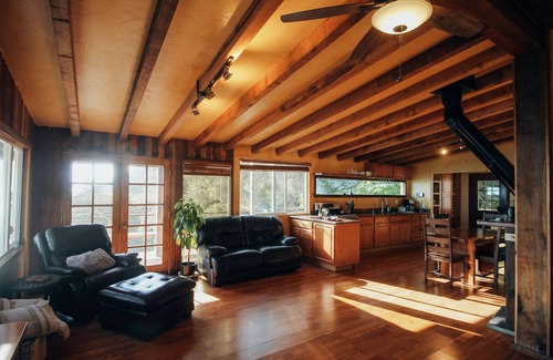 Lucia Casa | Private Ranch with shared Hot Tub and Infinity Pool
