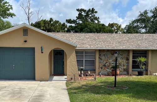 Gulf Coast Acres Casa | Private retreat with pool, the Salty Seahorse!