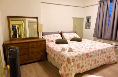 Knight Casa | Private room in a Shared house