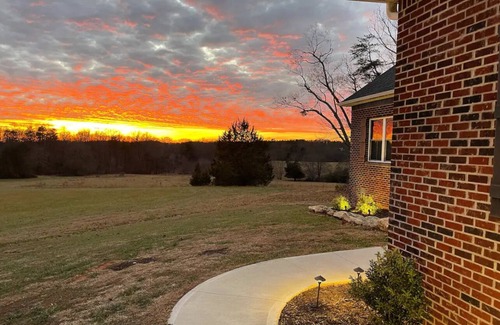 Pilot Mountain Casa | Private Room