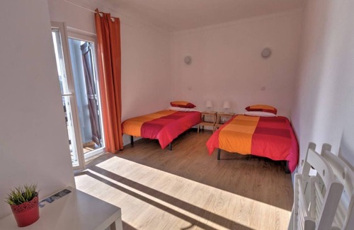 Sao Pedro de Muel Cabina | Private Room With Balcony sea View Private Bathroom