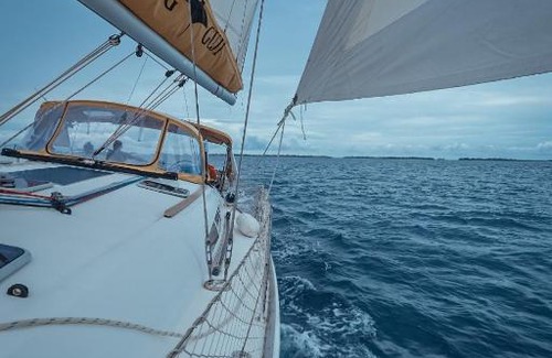 Carti Tupile Alquiler De Eote | Private Sailingyacht "Guji" With Crew All Inclusive