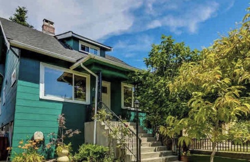 Hastings Casa | Private space in warm, welcoming, calm East Van home