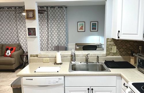 Cypress Gardens Casa | Private/Spacious 1BR Central Near LegoLand 2 Miles