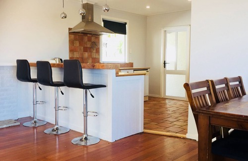 Tahunanui Casa | Private Tahunanui Holiday Home