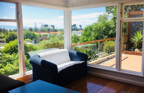 Tahunanui Casa | Private Tahunanui Holiday Home