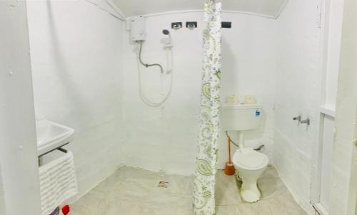 Nuku'alofa Casa | Private Twin Room - Tonga Coral Cottage