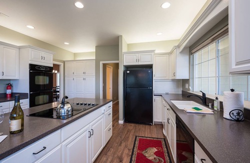 Paso Robles Otro | ¡Disfruta de paz, viñedos y vistas! Disponible una vez más!