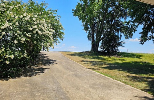 Vienna Apartamento | Private Waterfront Suite