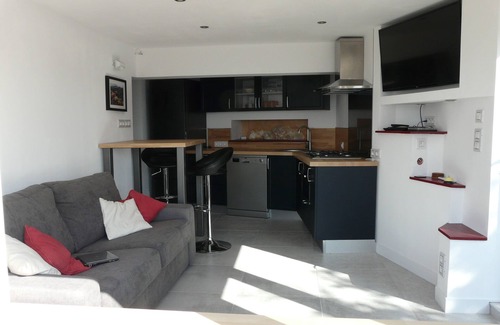 Gattieres Apartamento | Cerca del apartamento Niza, vista panorámica al mar, piscina, aire acondicionado, mini-gimnasio.