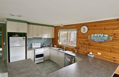 Sandy Point Casa | Prom Coast Beach Abode