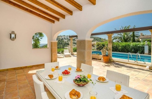 Arnella Villa | Promana - Villa Atenea, Moraira (El Portet) piscina privada, aire acondicionado.