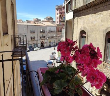 Enna Cama Y Desayuno | Proserpina