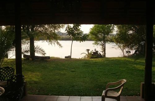 Shakawe Apartamento | Proudly Okavango self-catering Burnside