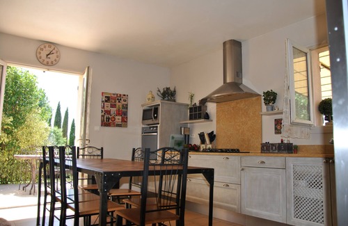 Pourrieres Villa | villa provenzal con piscina a los pies de la santa victoria