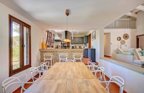 Peynier Casa | Provence house with swimming pool, Ste Victoire view, near Aix (sleeps 10)