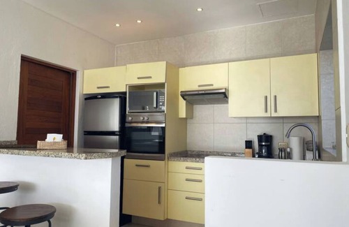 La Paz Condominio | Puerta Cortes Stunning 2B Condo @Marina Cortes