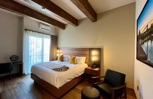 Bernal Hotel | Puertas de la Peña Hotel & Spa