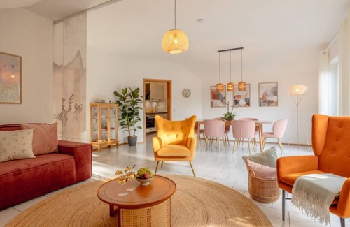 Gerolstein Apartamento | Pure Chi Suite I Eifelsteig I Canvas I Balcony