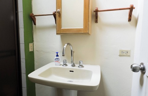 Granada Complejo | PURE Gym - Spa - Yoga - Lodging