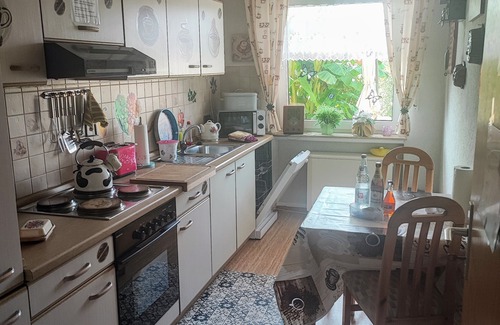 Hitzerode Apartamento | Werra-Meißner Kreis, apartamento barato y limpio, en una zona tranquila, cerca del bosque