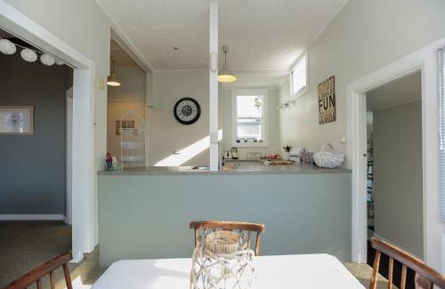 Napier Casa | Puriri Downtown Villa - Napier Holiday Home