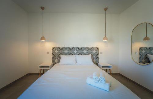 Qala Apartamento | Qala Skyview Penthouse with Pool, Sunsets and BBQ Area