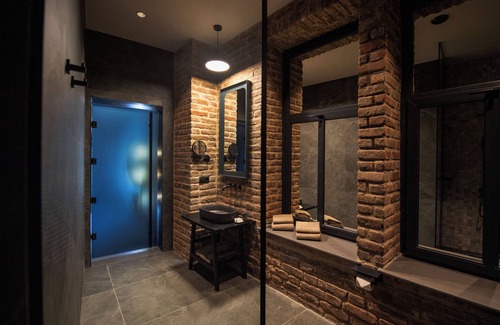 Tbilisi City Centre Hotel | Qarvasla