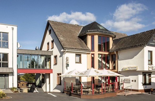 Winterspelt Casa | Habitación Cuádruple - Hotel-Restaurant Haus Hubertus