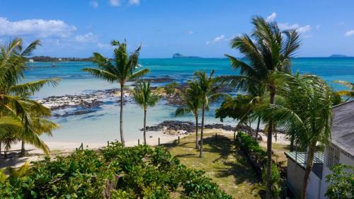 Grand Gaube Casa | Quaint 4-Bedroom Cottage in a fishing village