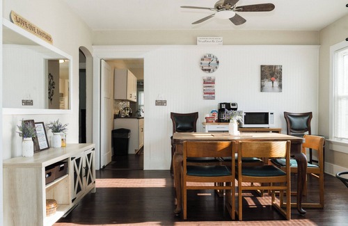 Northridge Casa | Quaint, Cozy, Updated Home -- 15 min to US Air Force Museum!