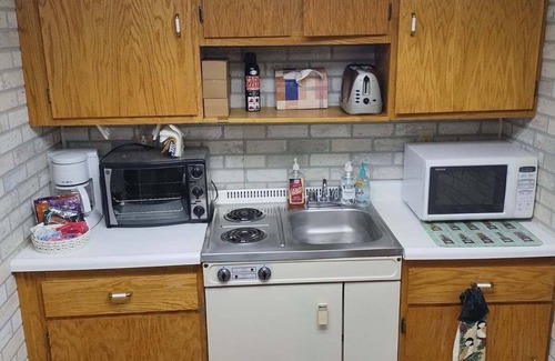 Cascade Casa | Quaint, Rustic Charm Lake house with WiFi in Cascade.