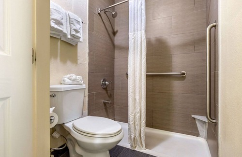 Charlotte Hotel | Quality Inn Airport South