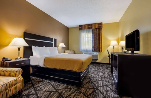 Fort Payne Hotel | Quality Inn Fort Payne I-59 exit 222
