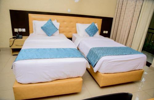 Kigali Cabina | QUALITY INN HOTEL Kigali