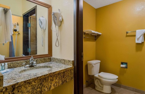 Jefferson Hotel | Quality Inn Jefferson at I-85