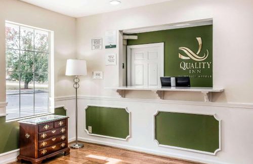 Lancaster Hotel | Quality Inn Lancaster