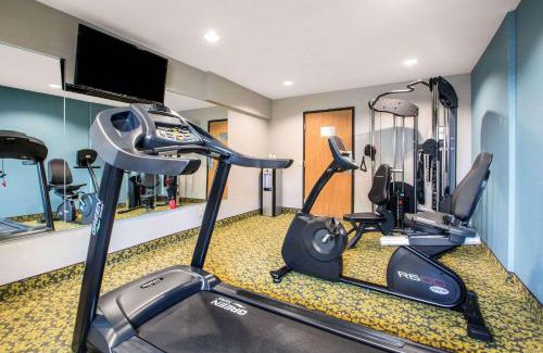 Madison Hotel | Quality Inn Madison West Near University Area