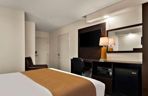Raleigh Hotel | Quality Inn Memphis Northeast near I-40