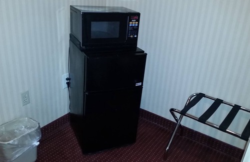 Groveton Hotel | Quality Inn Mt. Vernon