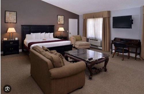 Indio Hotel | Quality Inn & Suites, Indio